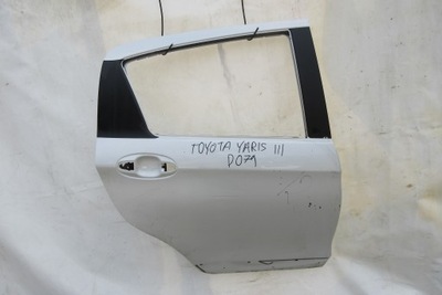 Toyota yaris iii дверь правый задняя фото №1