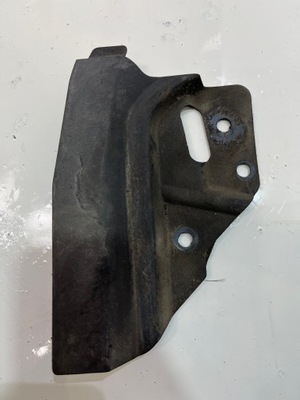 Бризковик захист лівий задня audi a3 8v 8j0853833a фото №1