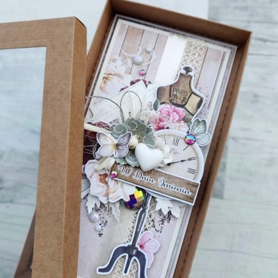 Kartka imieninowa handmade w pudełku z okienkiem manekinem IMIENINY