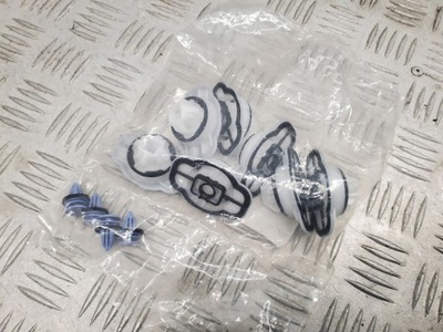 Audi a5 8w6898909 елементи кріпильні фото №1