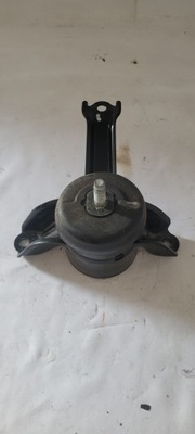 Kia stonic кронштейн двигуна 21824-h8000 фото №1