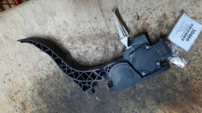 Потенциометр газа seat toledo 1.9d 00r фото №1