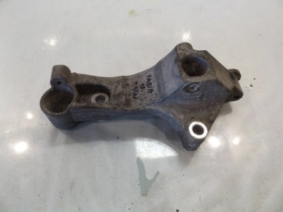 Fabia ii 1,4tdi кронштейн генератора 03g903143c фото №1