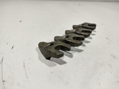 Volvo v40 1.6 d2 14- кронштейн кріплення форсунки фото №1