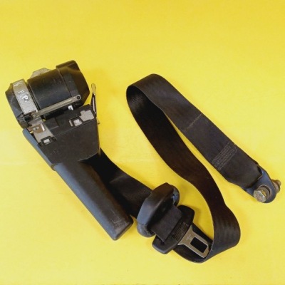 Pas безопасности правый перед alfa romeo 145 - 146 043173 nr530 фото №1