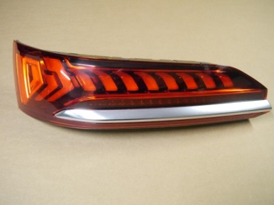 Audi q7 4m фара задний  led левая 4m0945307 фото №1