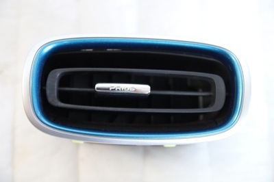 Решітка обдув впуск лівий toyota prius iv фото №1