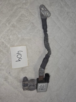 Hyundai i40 клема мінусова мінус 37180-3z300 фото №1