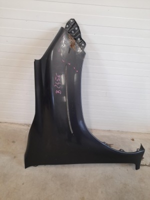 Крила передній правий toyota hilux vii 2015 фото №1