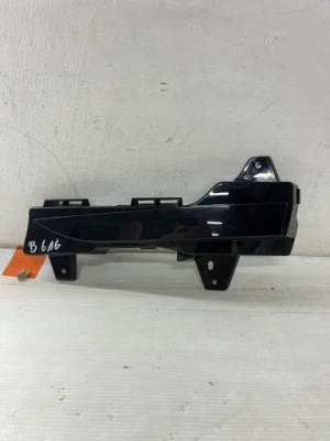 Tesla model 3 y ліва заглушка бампера 1490022-00-a фото №1