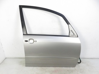 Дверь правое передние toyota corolla verso e12 фото №1