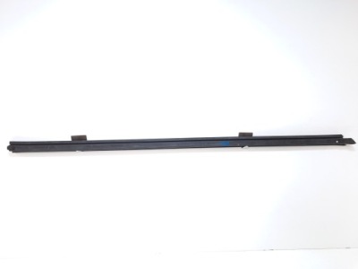 Hyundai i30 iii молдинг уплотнитель дверь внутренняя перед правая фото №1