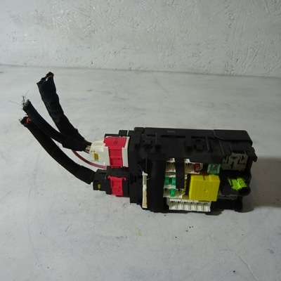 Peugeot 308 ii коробка предохранителей 9665492680 фото №1