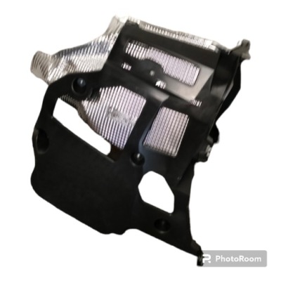 Напрямна лівий бампера задня porsche panamera 971 фото №1