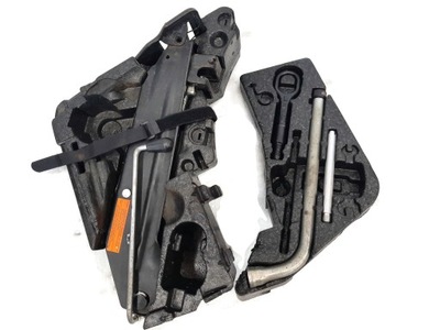 Вкладыш багажника audi q7 4l 4l0012112c фото №1