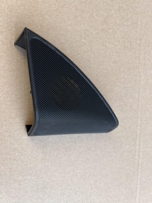 Mercedes w205 защита динамика правая a2057200248 фото №1