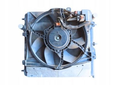 Радиатор воды вентилятор peugeot 208 i 1.4 ehdi 2012-2019 rok 9653026580 фото №1