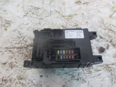 Opel corsa d 1.3 коробка запобіжників 13265077 фото №1