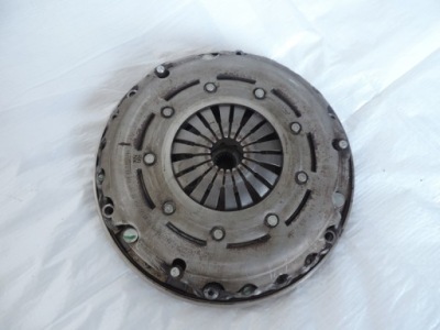 Зчеплення колесо двомасовий 1.2 grandland 9813700880 фото №1