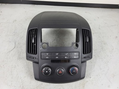 Hyundai i30 10r панель кондиционера рамка радио решётка обдув 97250-2l150 фото №1