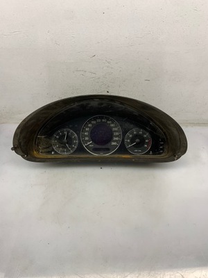 Лічильник приладова панель mercedes w209 фото №1