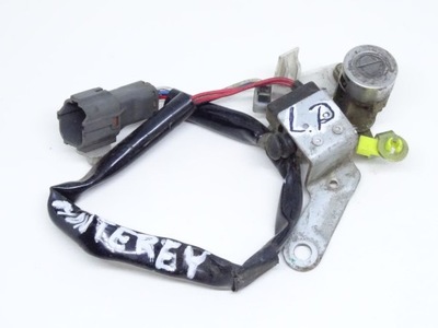 Trooper ii monterey i 91-98 вкладиш замка лівий перед фото №1