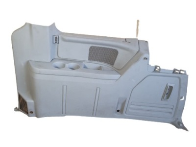 Chrysler voyager обшивка багажника правый задняя фото №1