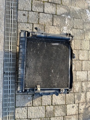 Hummer h3 3.7 радіатор фото №1