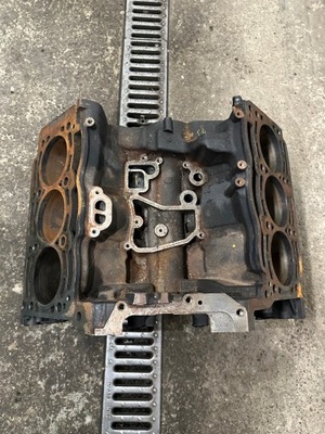 Блок двигателя audi 3.0 tdi cdu 059023ar фото №1