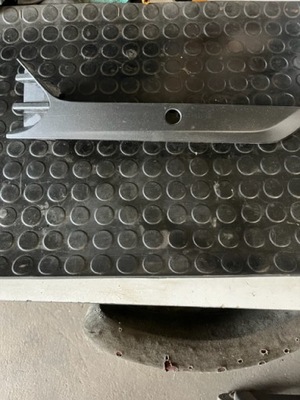 Заглушка молдинг бампера renault clio iv lift pdc фото №1