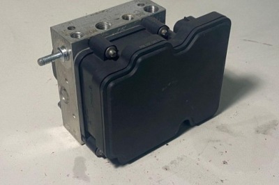 Насос abs peugeot 308 sw ii 9816071180 1.56l дизель 2016 фото №1