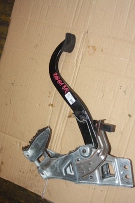 Педаль гальма opel zafira b фото №1