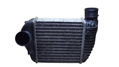 Интеркулер audi a6 c6 2.0 tdi 4f0145805ad фото №1