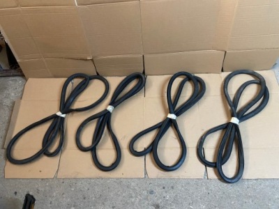 Уплотнители дверь перед задний  alfa romeo stelvio фото №1