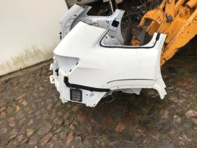 Крила чверть права задня jeep grand cherokee wk2 фото №1