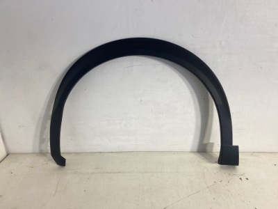 Молдинг крыла левый перед левая передняя peugeot 2008 ii eu фото №1