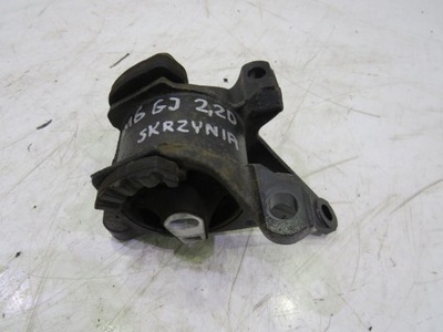 Кронштейн подушка коробки mazda6 mazda 6 gj 2.2 d фото №1