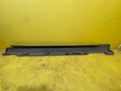 Ford focus mk3 - поріг права сторона bm51-a10154-a фото №1