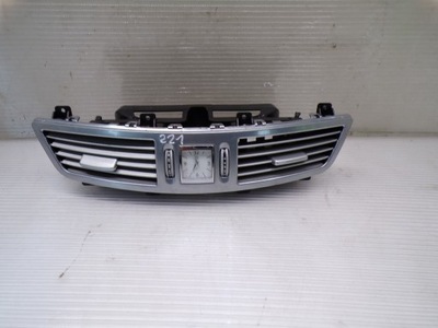 Середня решітка обдув mercedes w221 фото №1