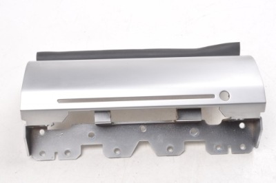 Maserati quattroporte vi рамка панель радио 670010721 фото №1