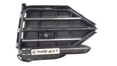 Vw touareg решётка бампера правая перед фото №1