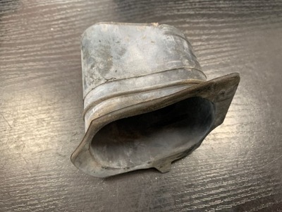 Шланг люк bmw 2 f46 7393790 фото №1