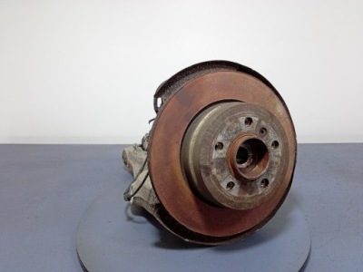 Bmw x5 f15 2.0d поворотный кулак правая задняя ступица фото №1