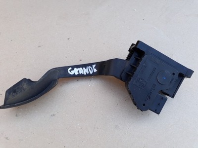 Потенциометр педаль газа 55702020 fiat grande punto фото №1