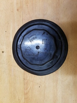 Кришка заливної adblue citroen c4 picasso 2 1.6 hdi фото №1