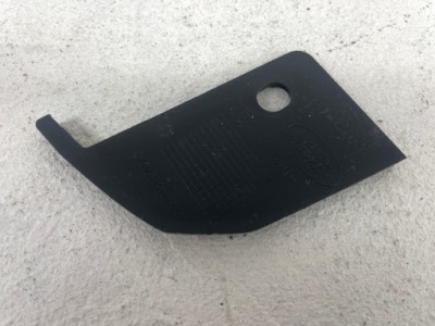 Jaguar xf r-sport направляющая бампера перед кронштейн фото №1