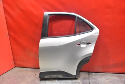 Дверь левая задняя задние 1l0 toyota yaris cross 20- фото №1