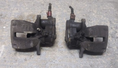 Audi a5 8t супорт гальмівний лівий правий задня kpl фото №1