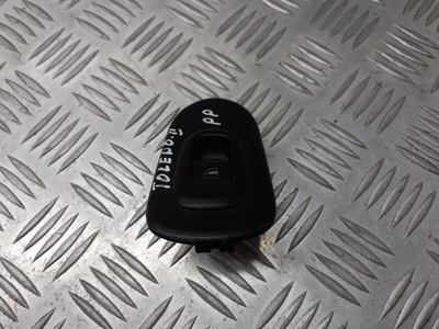 Панель скло правий перед seat toledo ii фото №1