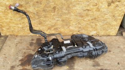 Бак bak пального mercedes w205 2.2 cdi adblue фото №1